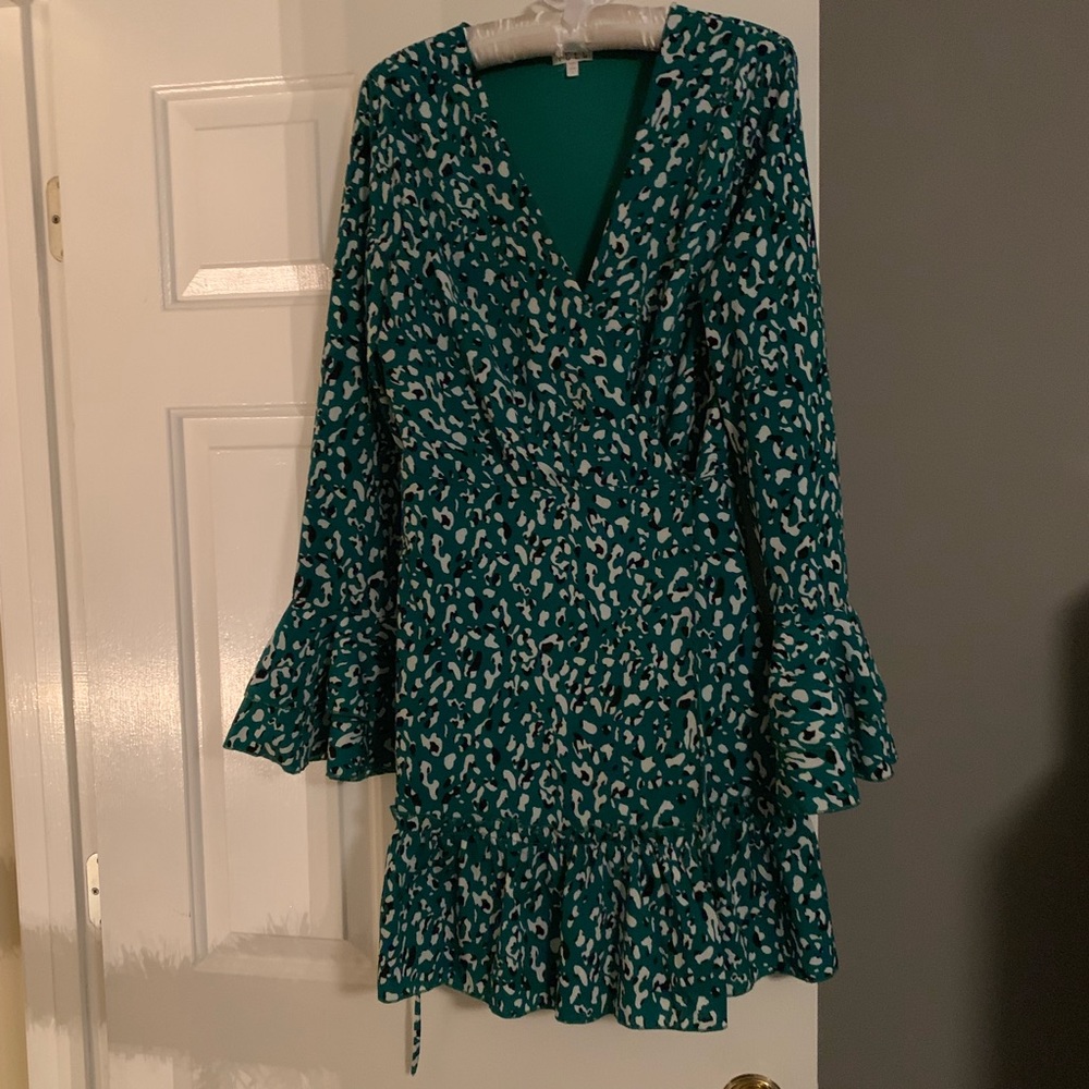 ADORABLE TCEC green leopard print wrap dress